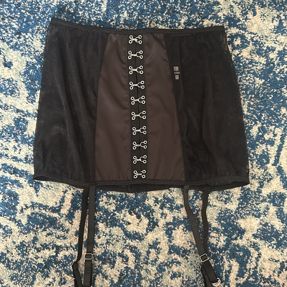 Fashion Nova Hooked on Desire Mesh Garter 3-piece Black Set S NWT - Picture 11 of 13